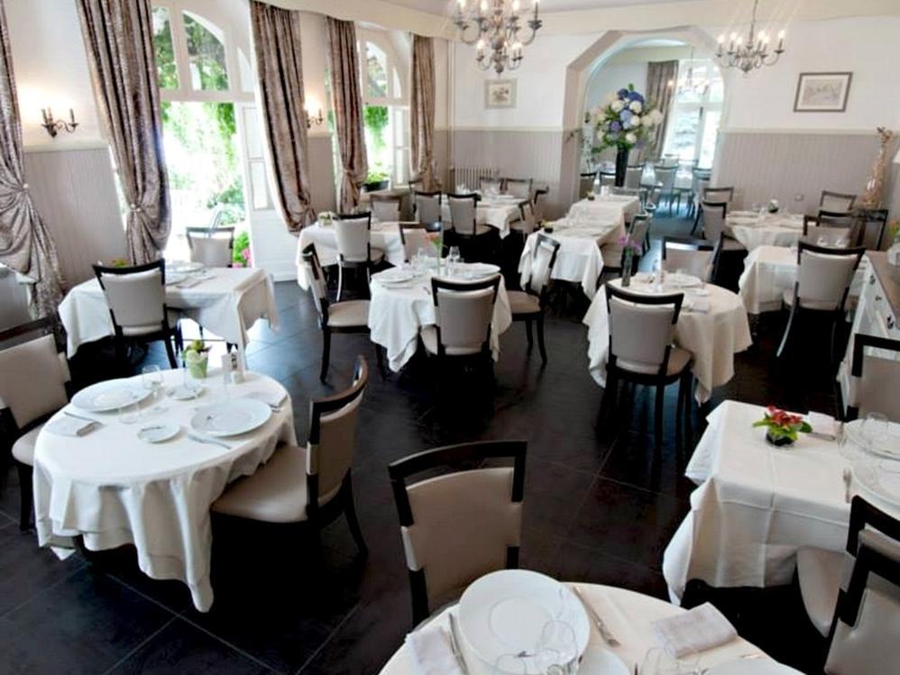 Logis Hotel Restaurant Nougier Saint-Étienne-de-Fursac エクステリア 写真