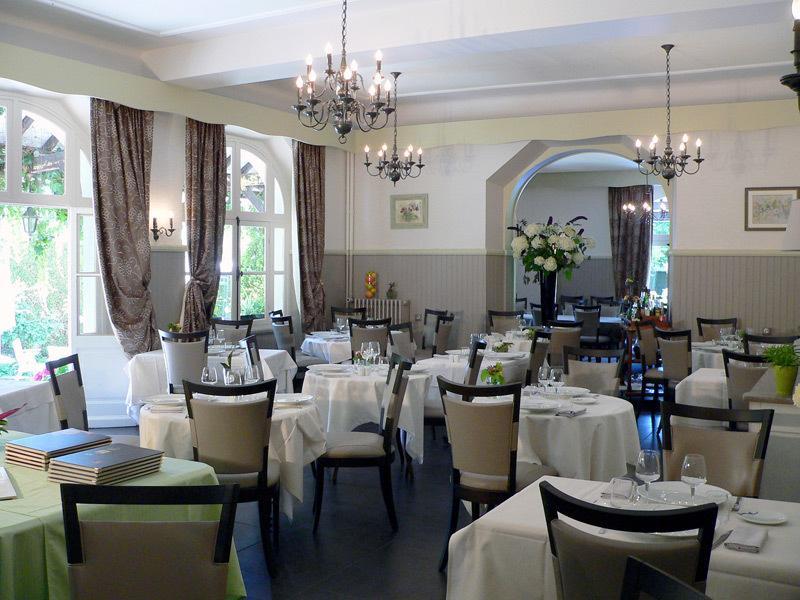 Logis Hotel Restaurant Nougier Saint-Étienne-de-Fursac エクステリア 写真