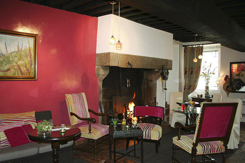 Logis Hotel Restaurant Nougier Saint-Étienne-de-Fursac エクステリア 写真